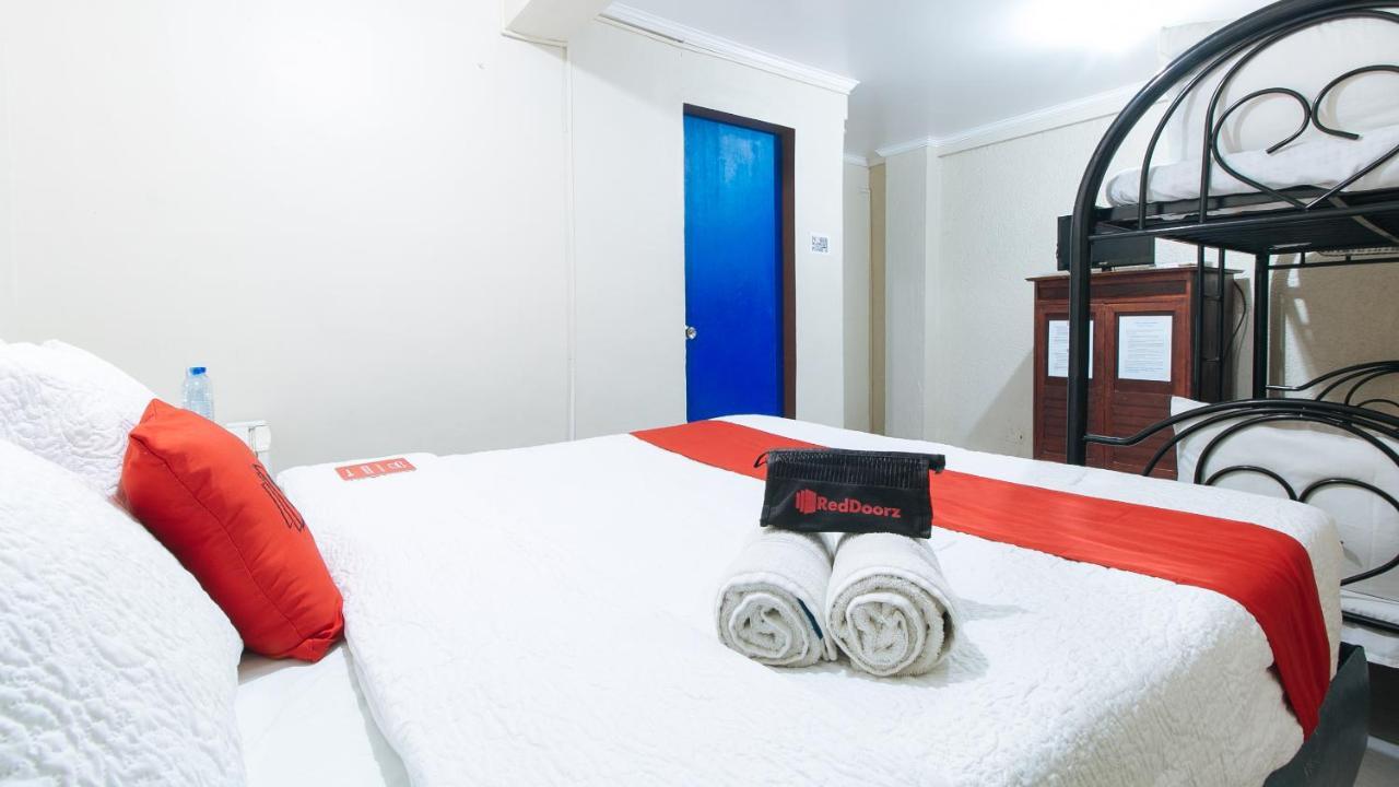 Reddoorz Plus At Lagoon Resort Zambales Olongapo Esterno foto