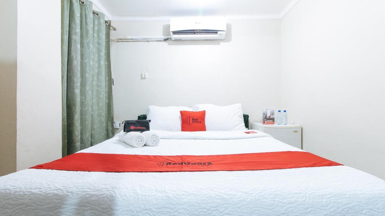 Reddoorz Plus At Lagoon Resort Zambales Olongapo Esterno foto