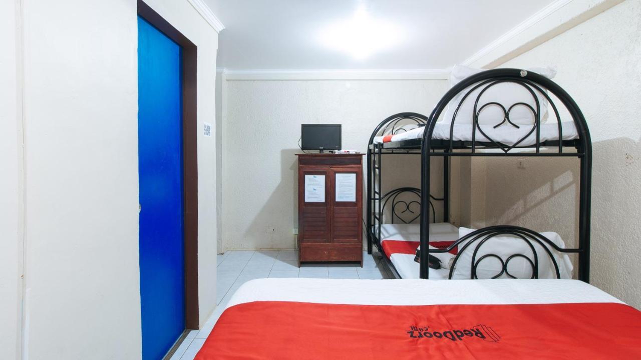 Reddoorz Plus At Lagoon Resort Zambales Olongapo Esterno foto