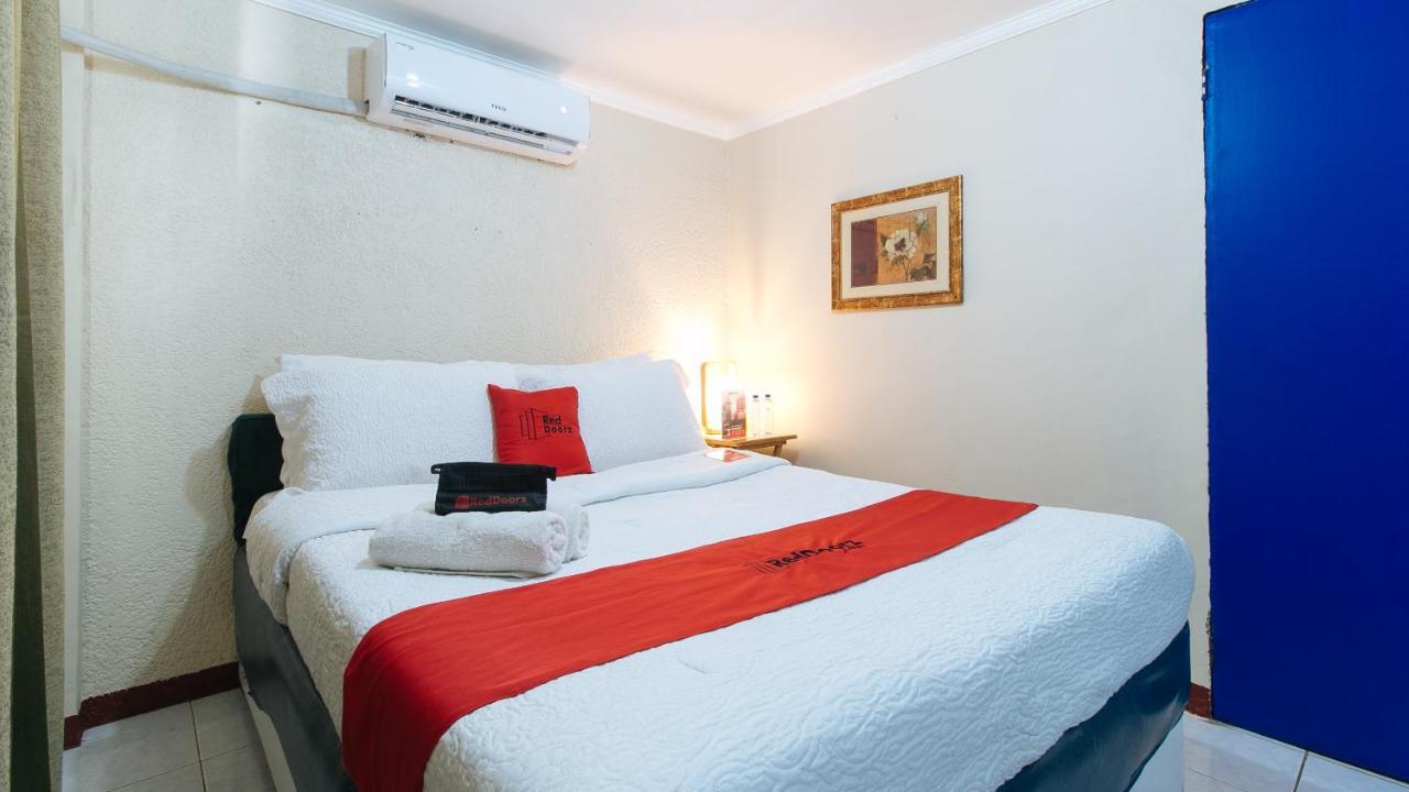 Reddoorz Plus At Lagoon Resort Zambales Olongapo Esterno foto
